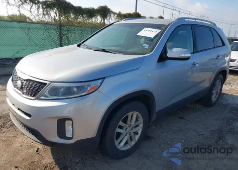 2015 Kia Sorento Lx z USA, uszkodzony, nr VIN 5XYKT3A67FG584209